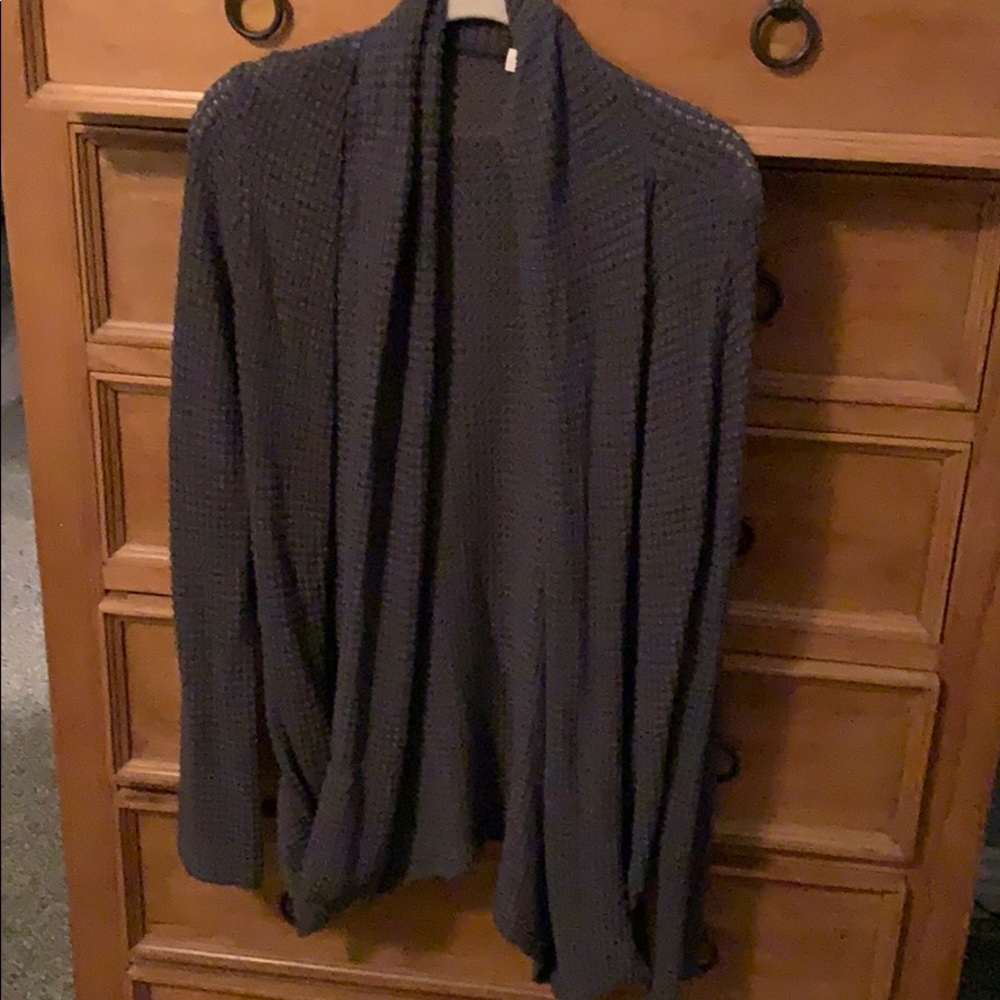 Long sleeve grey cardigan